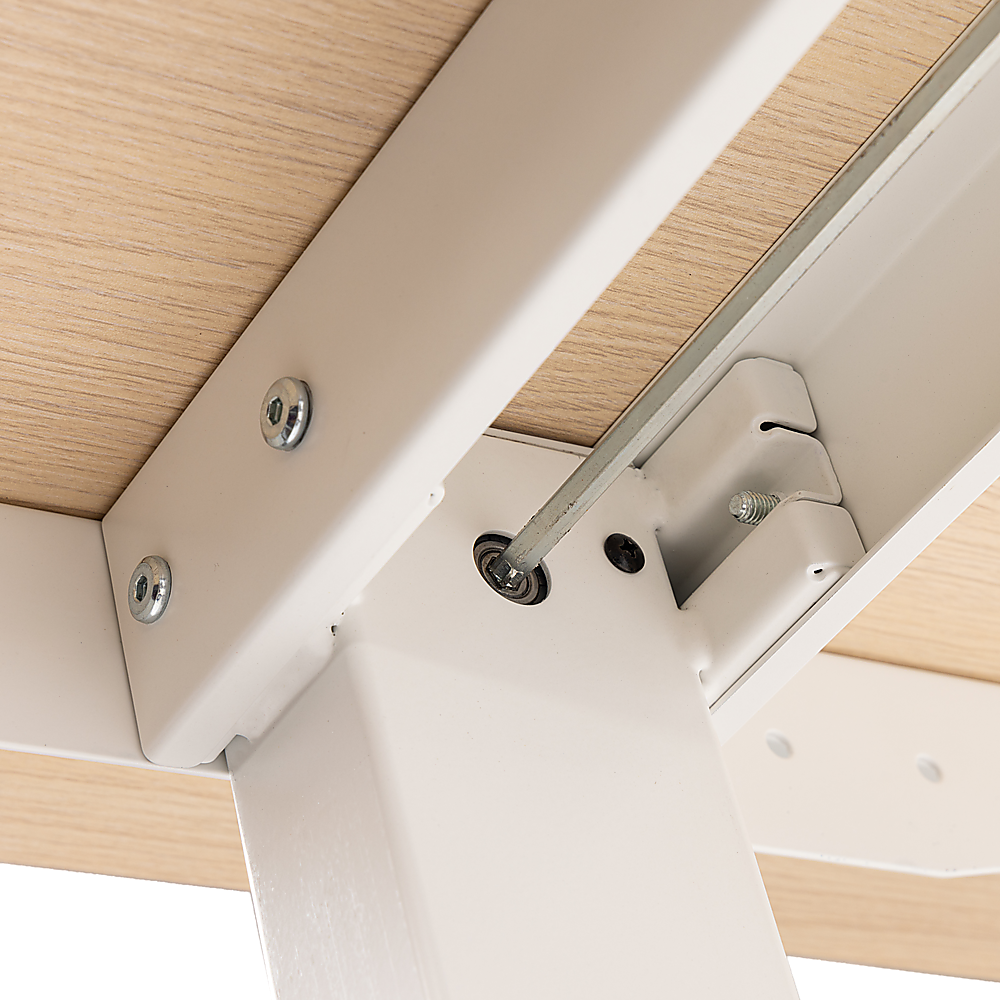 Electric Standing Desk 140cm | Motorised Height Adjustable | 4 Memory Settings | Light Birchwood